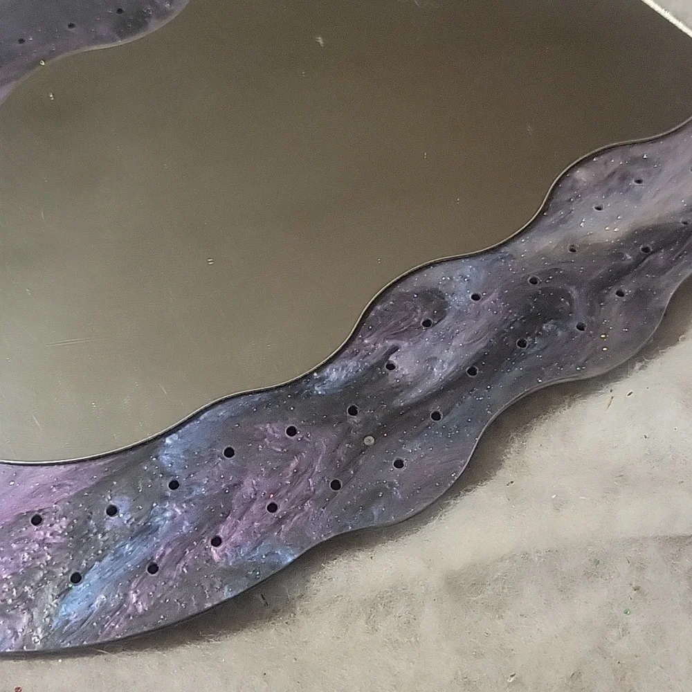 NWT Mirror Dark Pearl Purple Sparkly Iridescent Earring Hanger Holder Stand